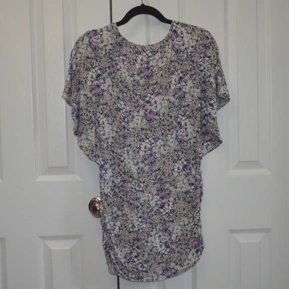 CAbi Style #301 Spring Flutter Top - Picture 3 of 5